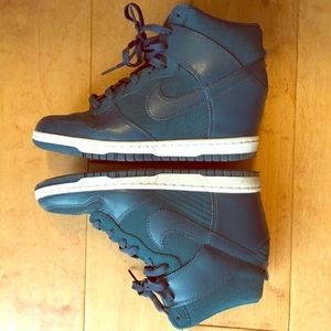 Nike Sky Hi Dunks